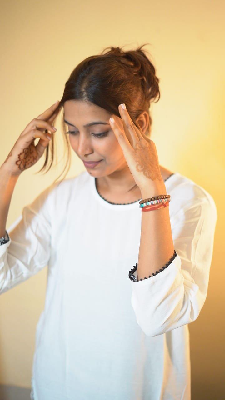 Elegant White Floral Hem Tunic