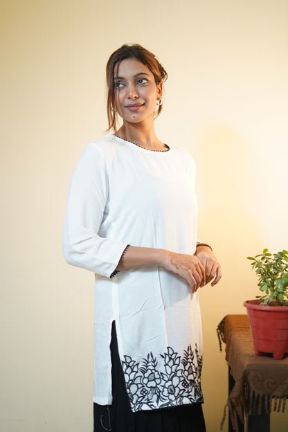 Elegant White Floral Hem Tunic